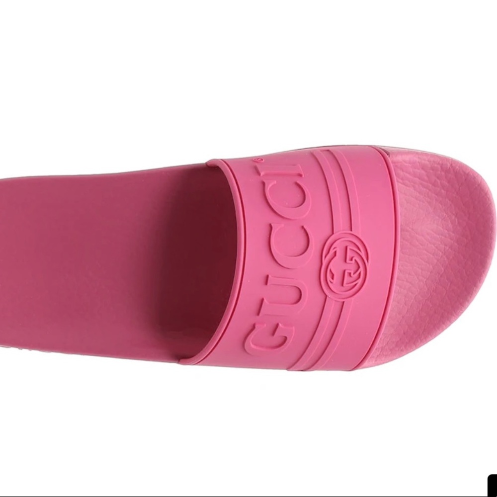 Gucci Pursuit Slides - Fuschia - Size 38 - WORN ONCE